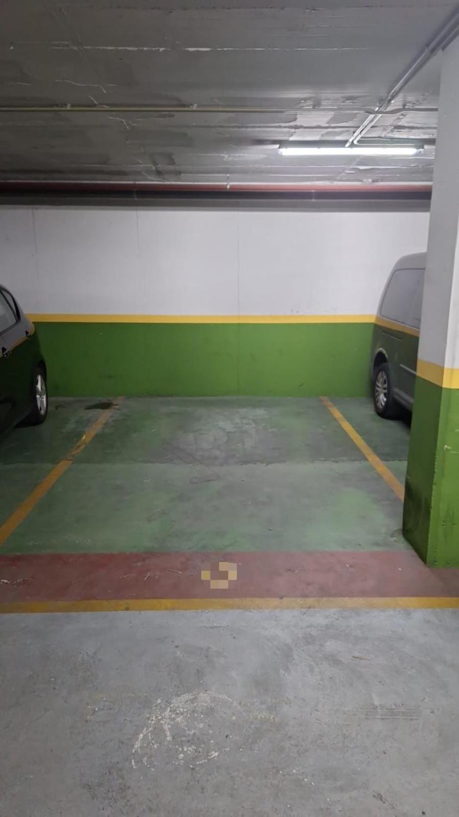 Piso Con Patio Privado Y Parking Nervion Apartment Sevilla